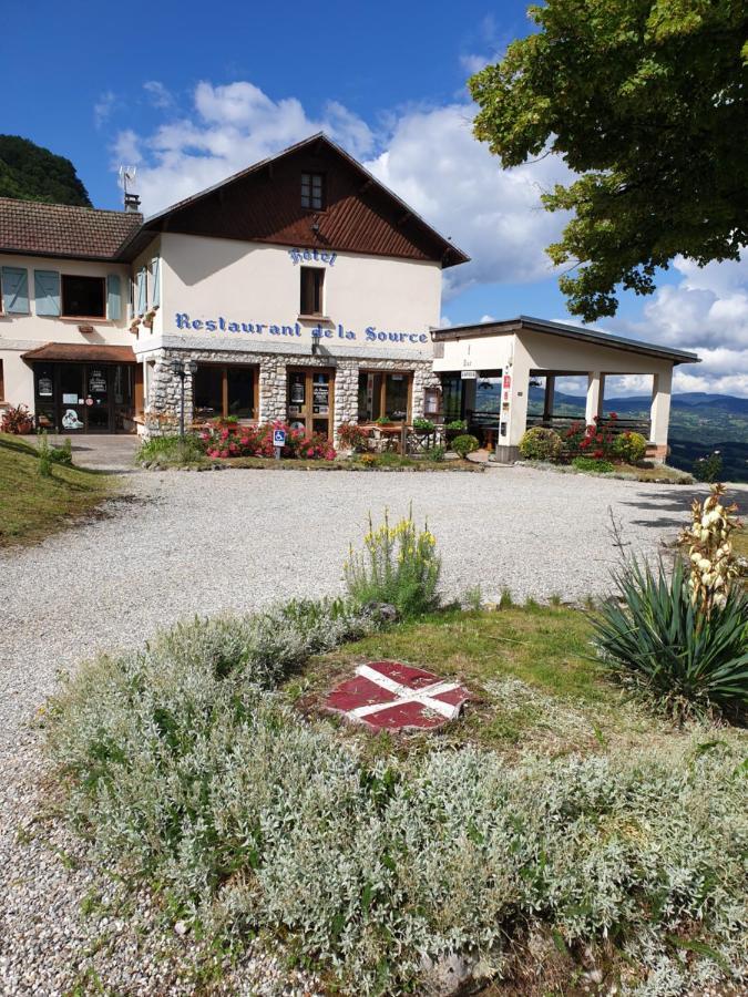 La Source Jacquet Depuis 1954 Hotel Et Studio Saint-Jean-de-Chevelu Luaran gambar